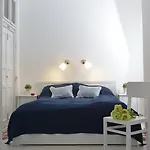 Paris Апартаменты *